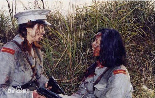 何晴(Qing He)2003年《双枪老太婆传奇》最新剧照