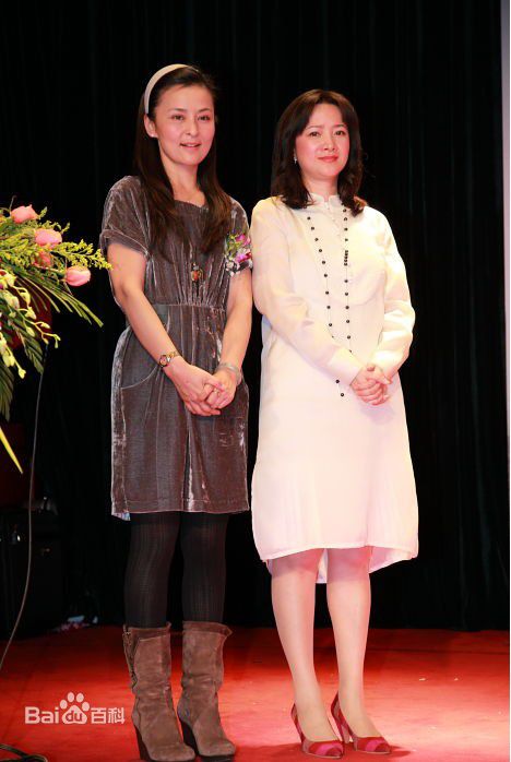 何晴(Qing He)2011年 甜蜜的新事业开机发布会前后照片