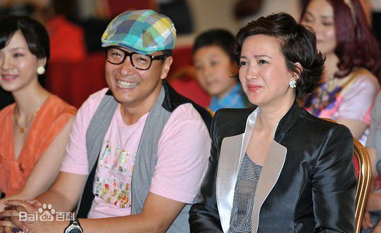 最全何晴(Qing He)在2011年《戒烟不戒酒》宣传照中的相册