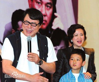 最全何晴(Qing He)在2011年《戒烟不戒酒》宣传照中的相册