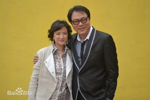 最全何晴(Qing He)在2011年《戒烟不戒酒》宣传照中的相册