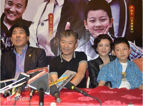 最全何晴(Qing He)在2011年《戒烟不戒酒》宣传照中的相册