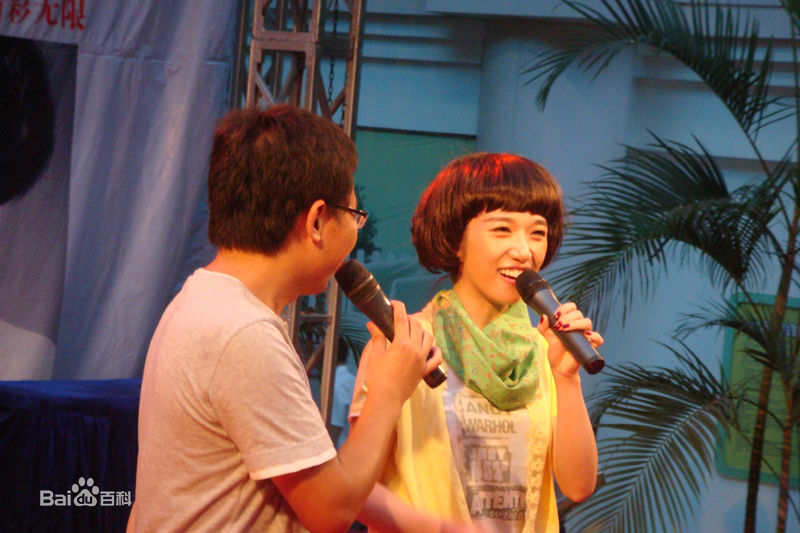 胡杨林(Joy Hu)签售会壁纸壁纸