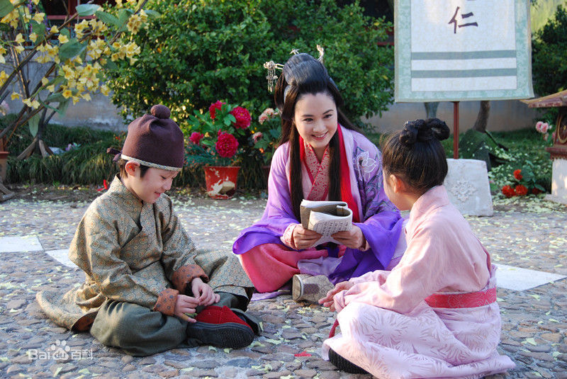 精选刘一祯在《规》MV中的图册