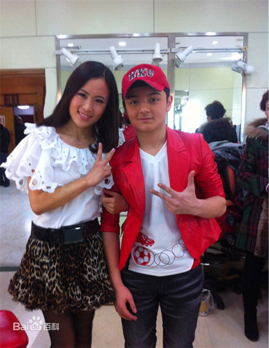 周日晨(stella)周依晨图片图集