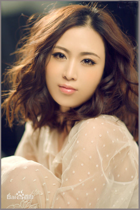 周日晨(stella)周依晨的照片性感图片图集