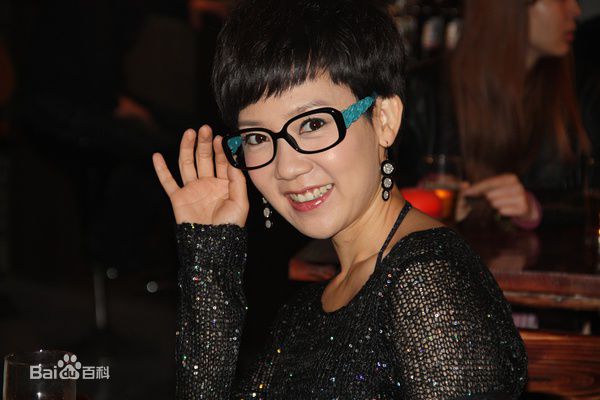 最全郜妍妍在《七个隆咚锵咚锵》饰演林晓雨中的壁纸