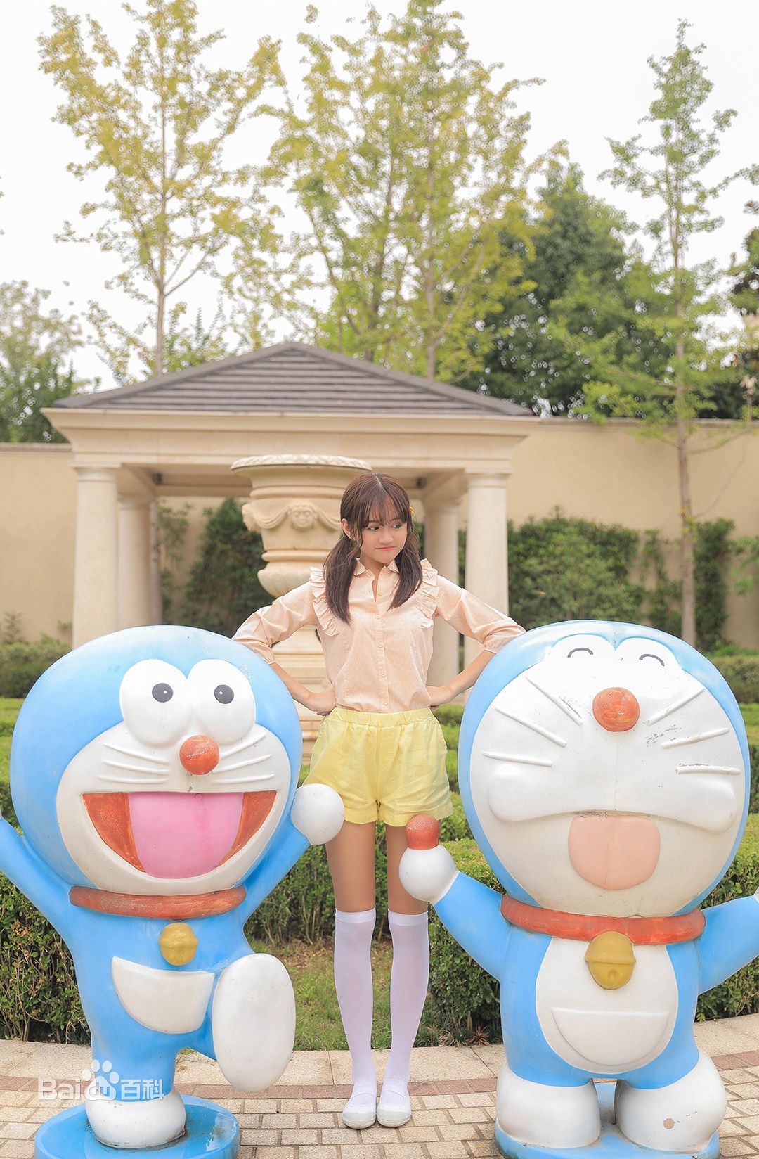 张昕(nanako)生活照前后照片