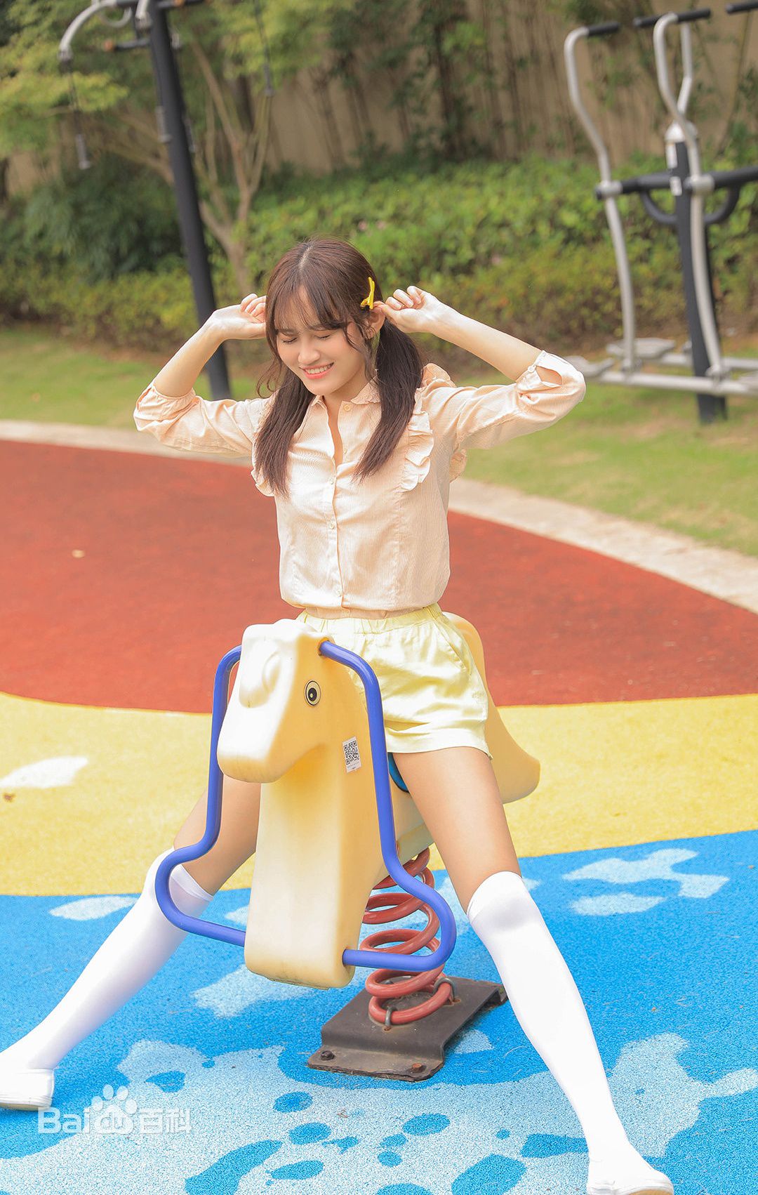 张昕(nanako)生活照前后照片