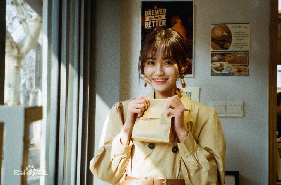 张昕(nanako)概述图册图册