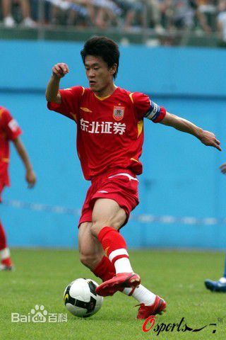 王栋(Wang Dong)球场照前后照片