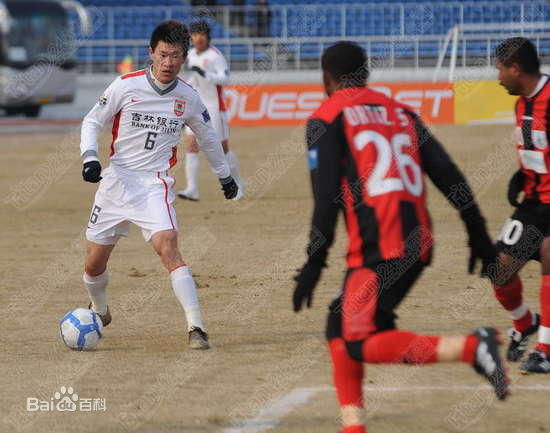 王栋(Wang Dong)球场照前后照片