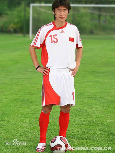 王栋(Wang Dong)球场照前后照片