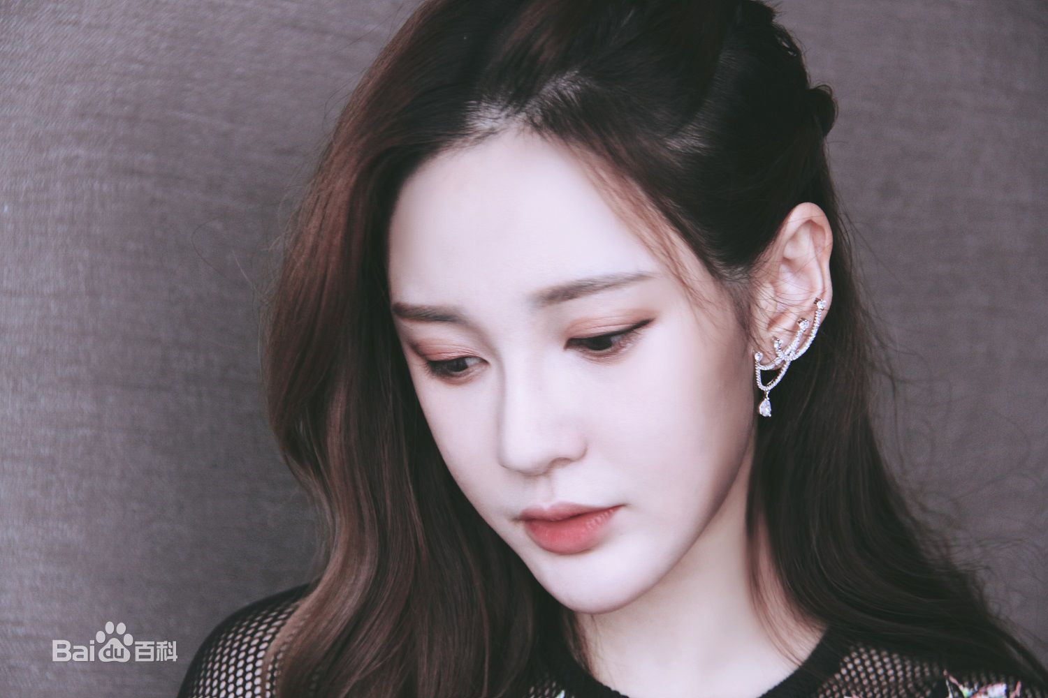 最新黄诗棋性感图片