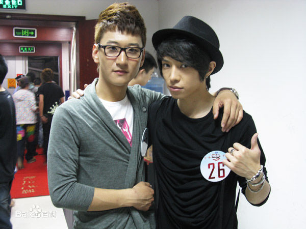 魏星(TIKY)在2010快乐男声壁纸壁纸