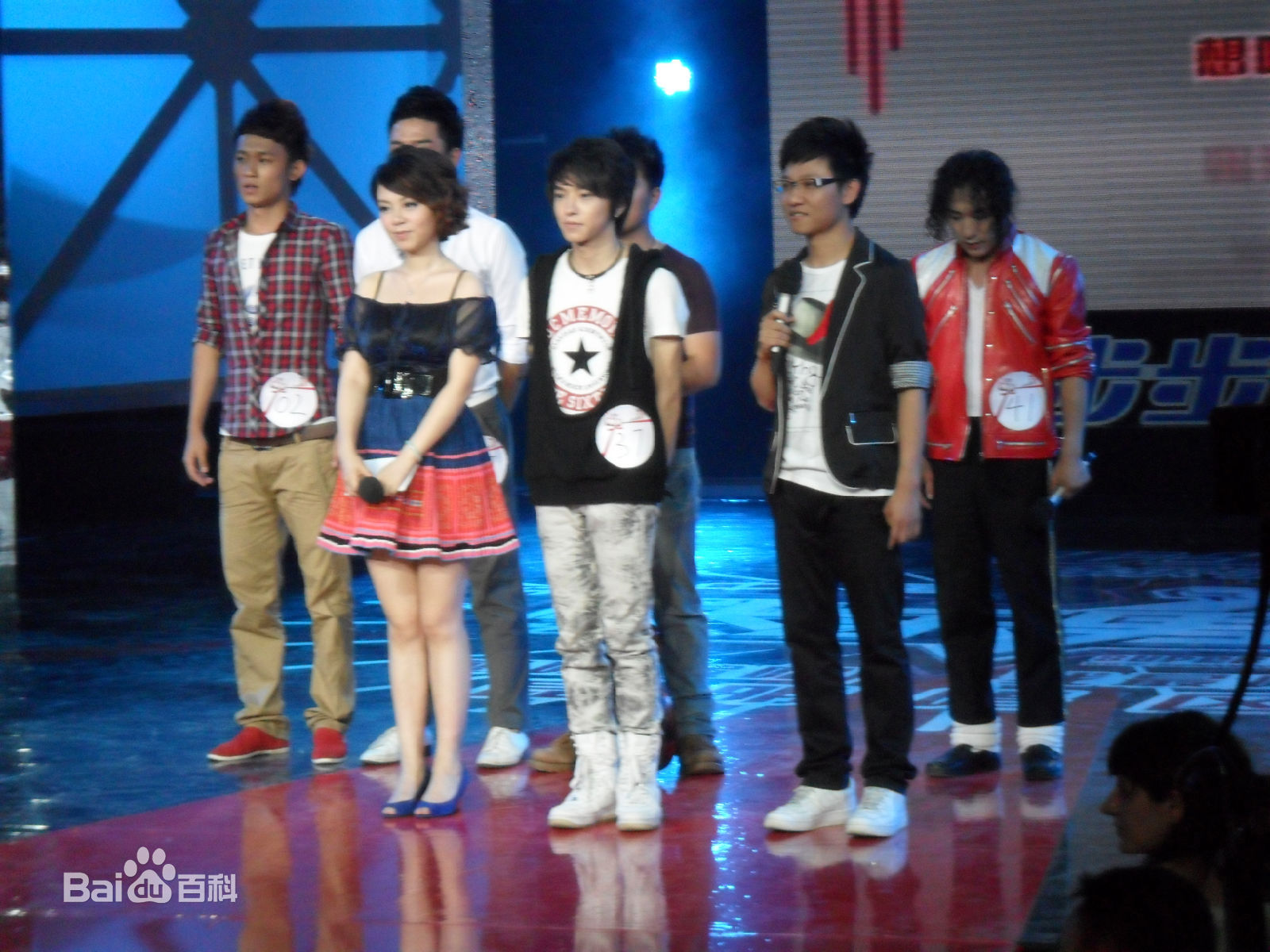 魏星(TIKY)在2010快乐男声壁纸壁纸