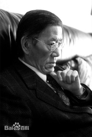 最优质英若诚生活照