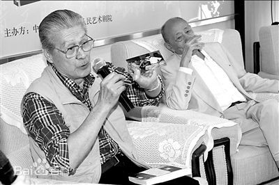 最优质英若诚生活照