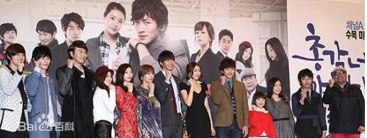 裴卢丽()生活照