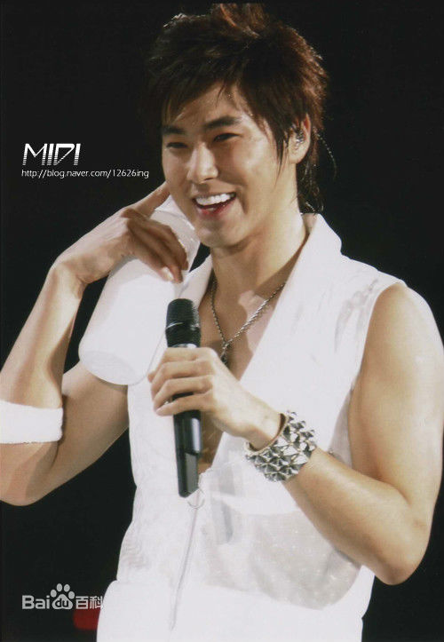 郑允浩(ユンホ（ユノ）、Jung Yunho、Jeong Yoonho)-演唱会舞台图片图集