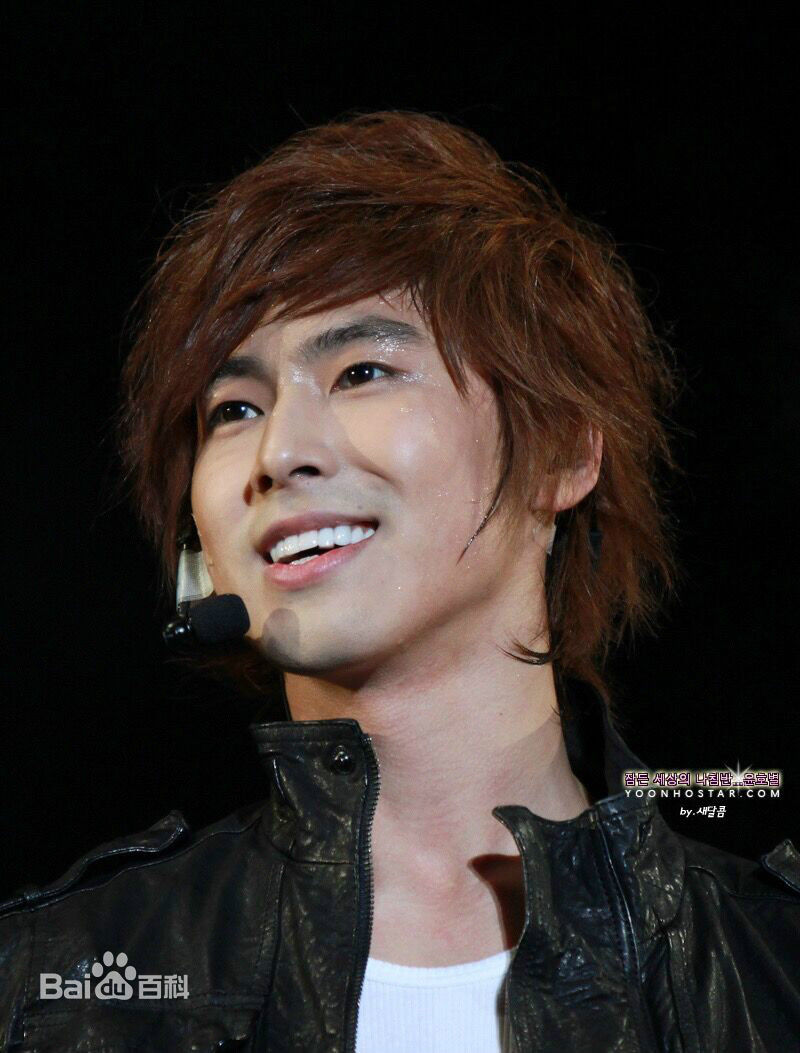 郑允浩(ユンホ（ユノ）、Jung Yunho、Jeong Yoonho)-MJ纪念公演舞台前后照片