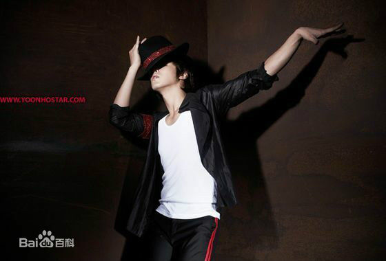 郑允浩(ユンホ（ユノ）、Jung Yunho、Jeong Yoonho)-MJ纪念公演舞台前后照片