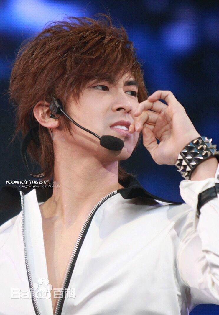 郑允浩(ユンホ（ユノ）、Jung Yunho、Jeong Yoonho)-MJ纪念公演舞台前后照片