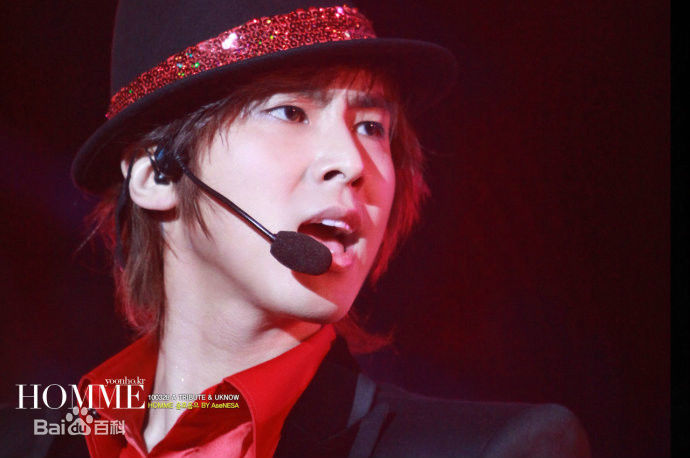 郑允浩(ユンホ（ユノ）、Jung Yunho、Jeong Yoonho)-MJ纪念公演舞台前后照片