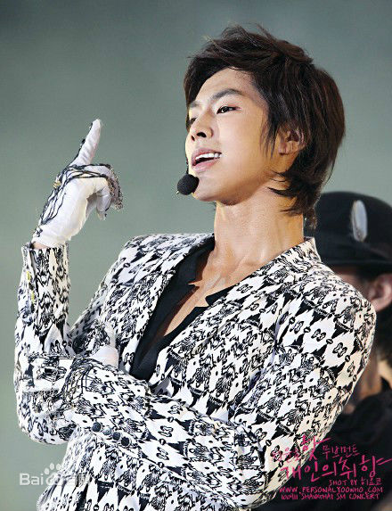 郑允浩(ユンホ（ユノ）、Jung Yunho、Jeong Yoonho)-SOLO舞台前后照片