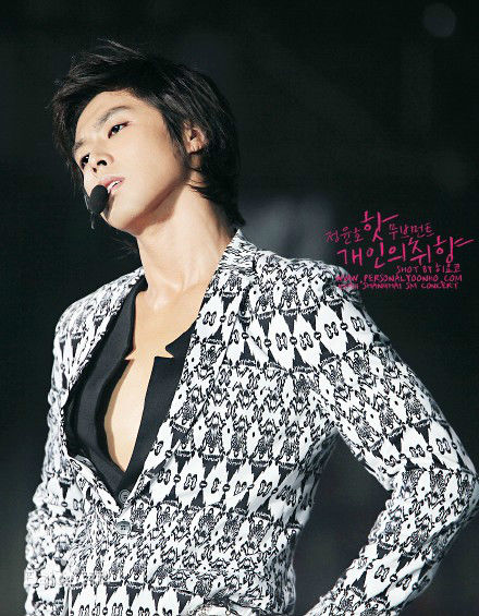 郑允浩(ユンホ（ユノ）、Jung Yunho、Jeong Yoonho)-SOLO舞台前后照片