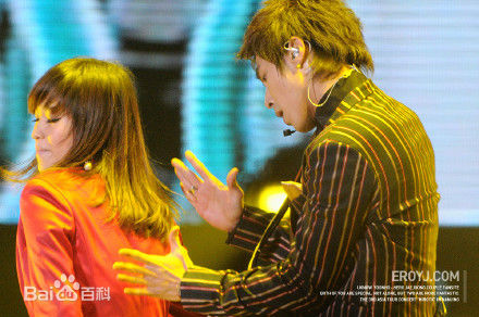 郑允浩(ユンホ（ユノ）、Jung Yunho、Jeong Yoonho)-SOLO舞台前后照片