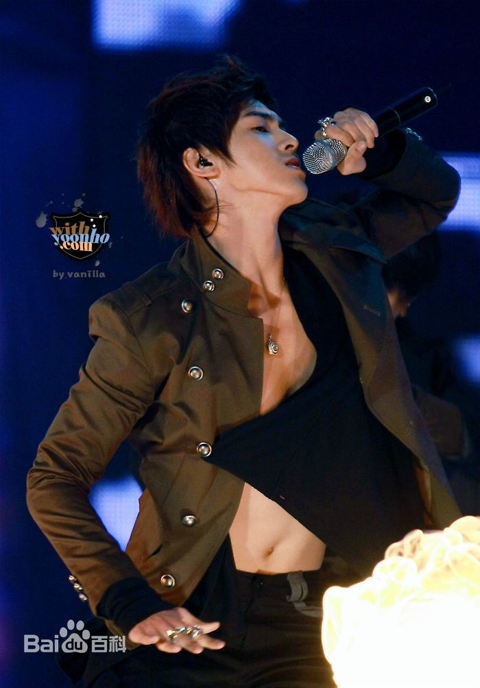 郑允浩(ユンホ（ユノ）、Jung Yunho、Jeong Yoonho)-打歌舞台前后照片
