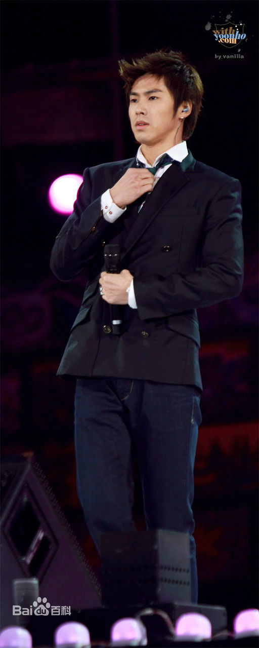 郑允浩(ユンホ（ユノ）、Jung Yunho、Jeong Yoonho)-打歌舞台前后照片