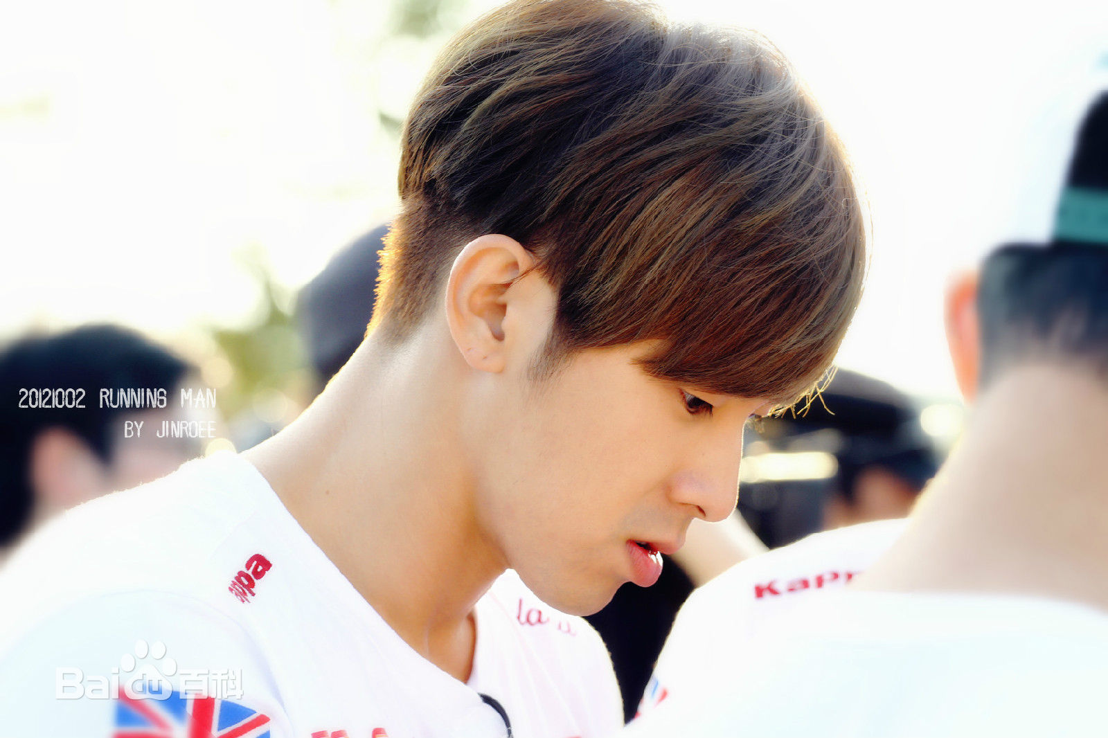 郑允浩(ユンホ（ユノ）、Jung Yunho、Jeong Yoonho)-综艺舞台前后照片