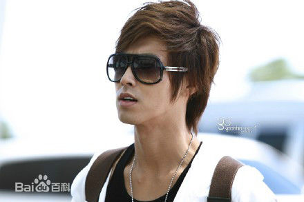 郑允浩(ユンホ（ユノ）、Jung Yunho、Jeong Yoonho)-机场饭拍图片图集