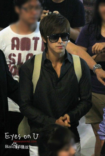 郑允浩(ユンホ（ユノ）、Jung Yunho、Jeong Yoonho)-机场饭拍图片图集