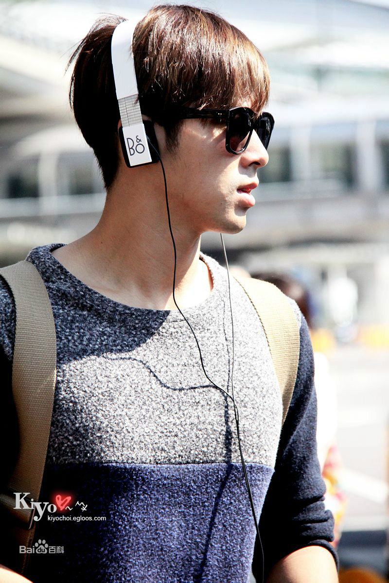 郑允浩(ユンホ（ユノ）、Jung Yunho、Jeong Yoonho)-机场饭拍图片图集