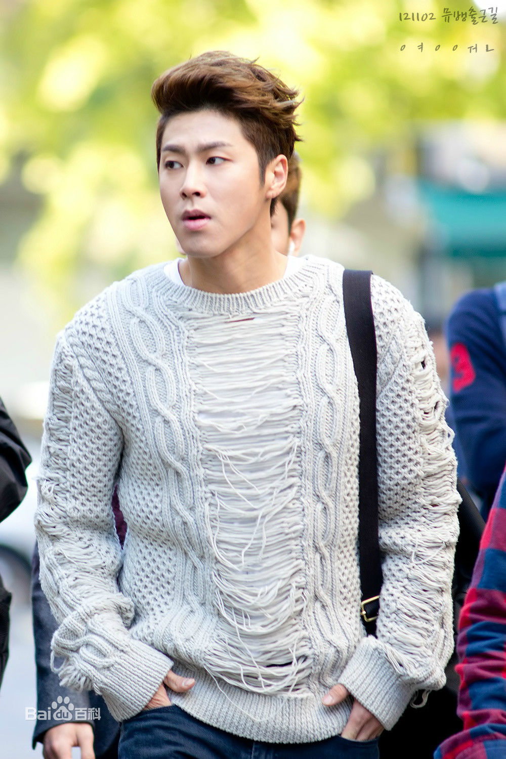 郑允浩(ユンホ（ユノ）、Jung Yunho、Jeong Yoonho)-上班饭拍生活照相册