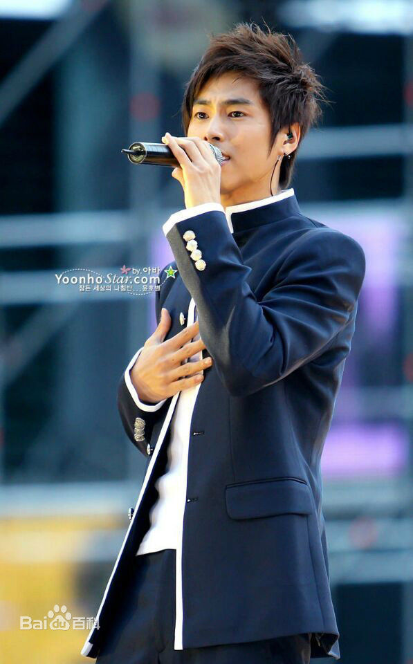 郑允浩(ユンホ（ユノ）、Jung Yunho、Jeong Yoonho)霸气外露的性感图片图集