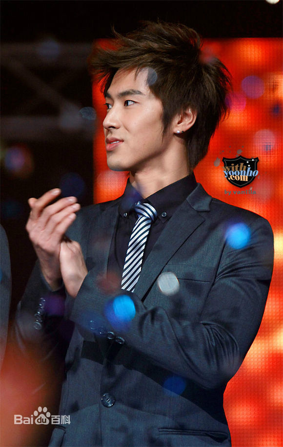 郑允浩(ユンホ（ユノ）、Jung Yunho、Jeong Yoonho)霸气外露的性感图片图集