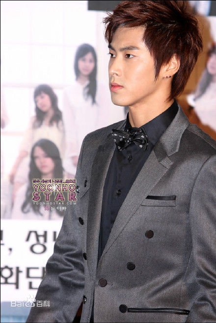 郑允浩(ユンホ（ユノ）、Jung Yunho、Jeong Yoonho)霸气外露的性感图片图集