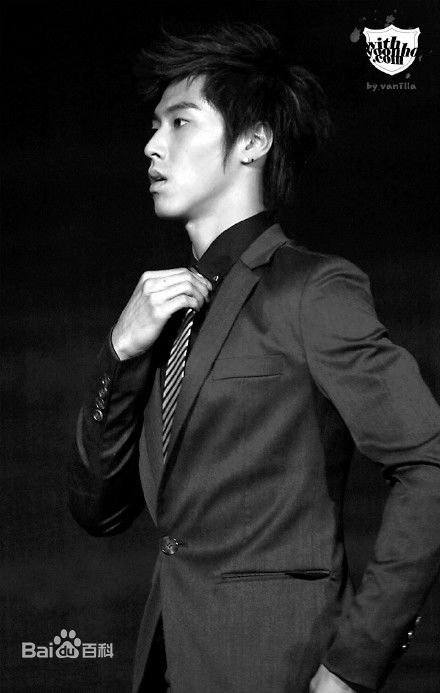 郑允浩(ユンホ（ユノ）、Jung Yunho、Jeong Yoonho)霸气外露的性感图片图集