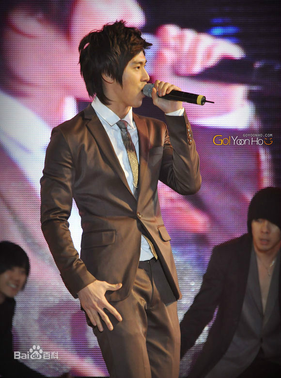 郑允浩(ユンホ（ユノ）、Jung Yunho、Jeong Yoonho)霸气外露的性感图片图集