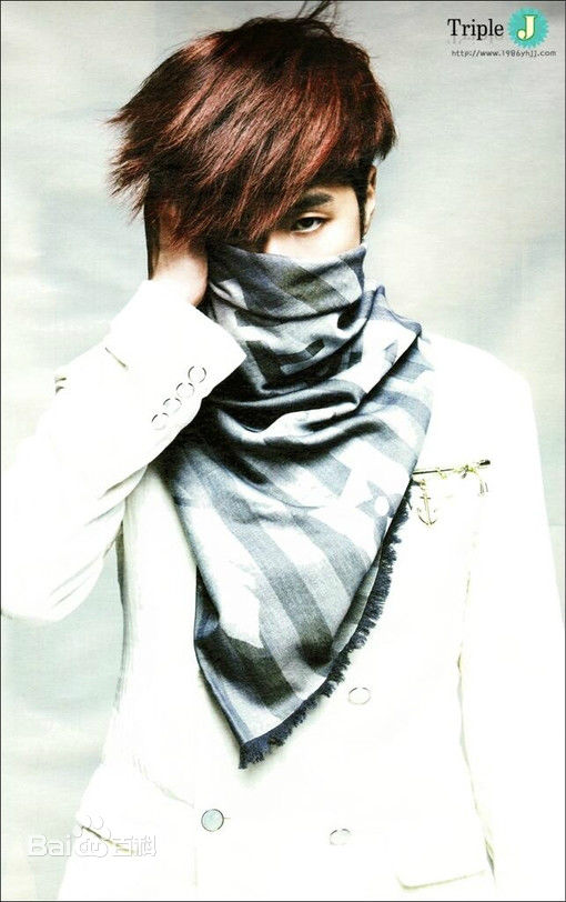 郑允浩(ユンホ（ユノ）、Jung Yunho、Jeong Yoonho)行走的R18图册