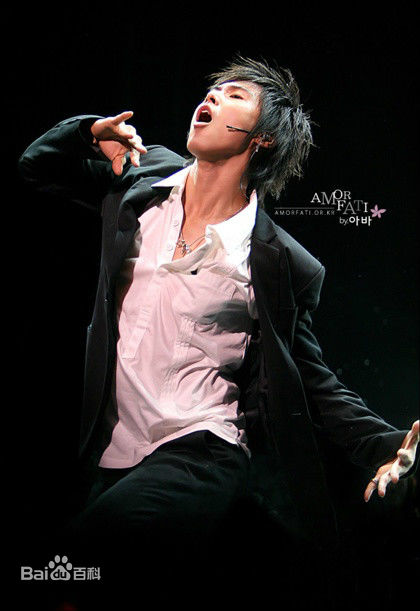 郑允浩(ユンホ（ユノ）、Jung Yunho、Jeong Yoonho)行走的R18图册