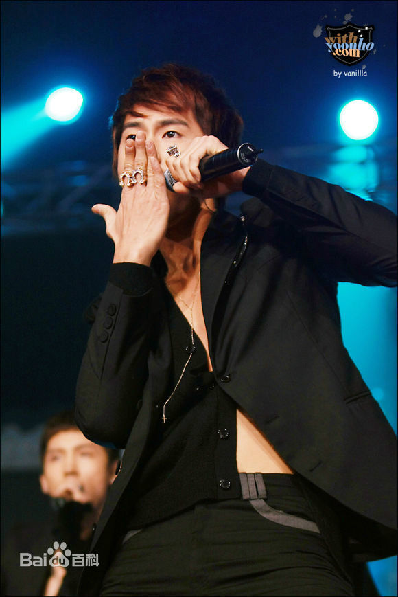 郑允浩(ユンホ（ユノ）、Jung Yunho、Jeong Yoonho)行走的R18图册