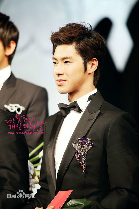 郑允浩(ユンホ（ユノ）、Jung Yunho、Jeong Yoonho)2010韩国珠宝展 亚洲明星奖图册