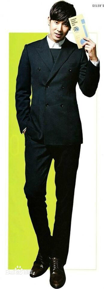 郑允浩(ユンホ（ユノ）、Jung Yunho、Jeong Yoonho)光州双年展宣传大使前后照片