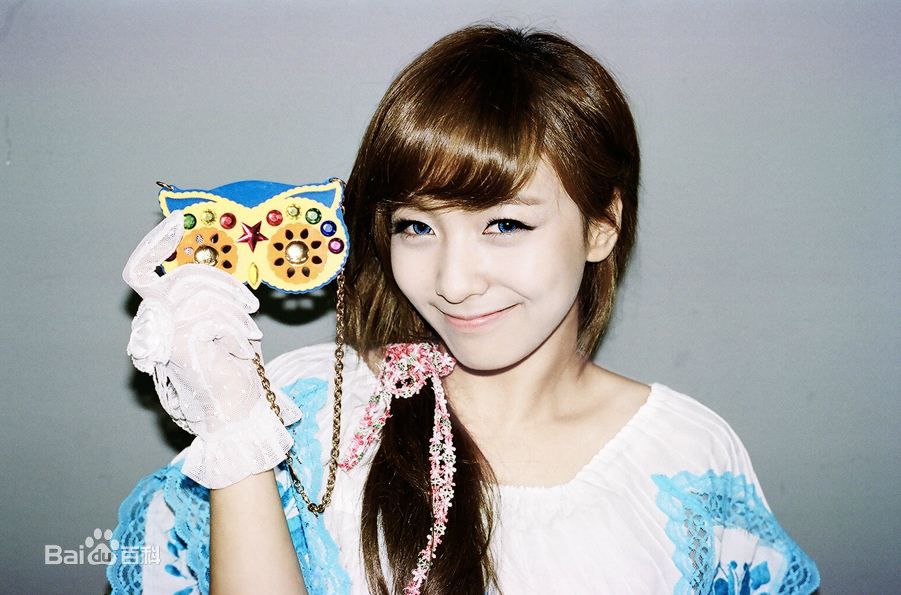 S.M.家族( TOWN)F(x)生活照相册