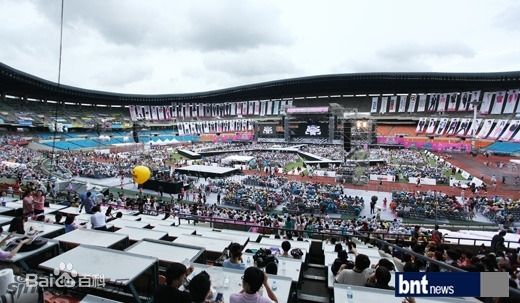 精选S.M.家族( TOWN)精彩图册